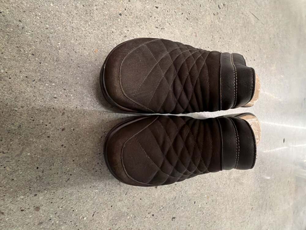 J-41 Adventure On Quilted Brown Leather Slip-On Mules Shoes Women's 8M W3DBROM02
